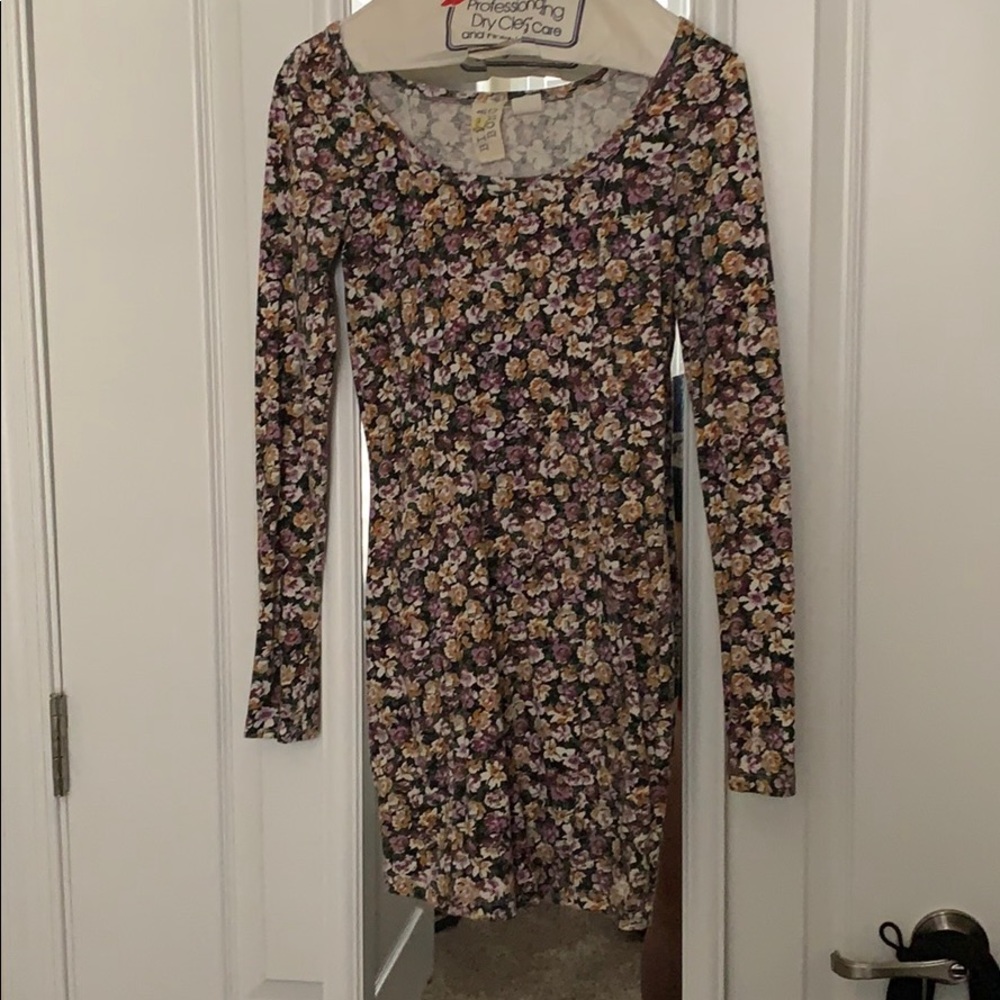 Billabong bodycon floral dress